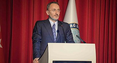 Cumhurbaşkanlığı İletişim Başkanı Fahrettin Altun: "Türkiye, batının kültür ajanlığını yapanlardan çok çekti"