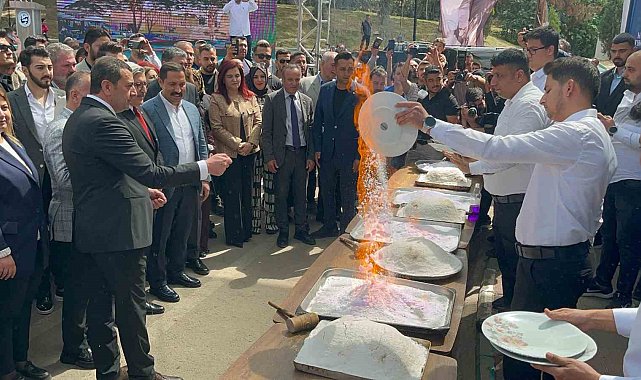 Damaklarda tat bırakan alevli lezzet 'tuzda tavuk' tescilleniyor