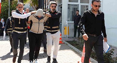 Darp edip evin içine taşıdıkları adam ölü bulundu