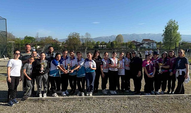 Demir bilyeler şampiyonluk için atıldı