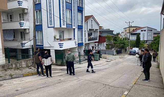 Demirin ucu elektrik teline temas edince facia yaşandı: 3 yaralı