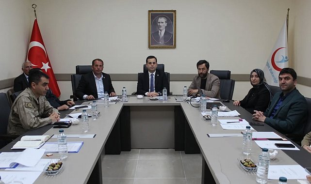 Demirözü'nde içme sularının görüşüldüğü bir toplantı yapıldı