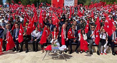 Denizli'de 23 Nisan coşkuyla kutlanıyor