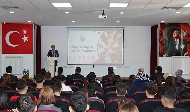 Denizli'de 'Güçlü Gençler Umutlu Yarınlar' projesi devam ediyor