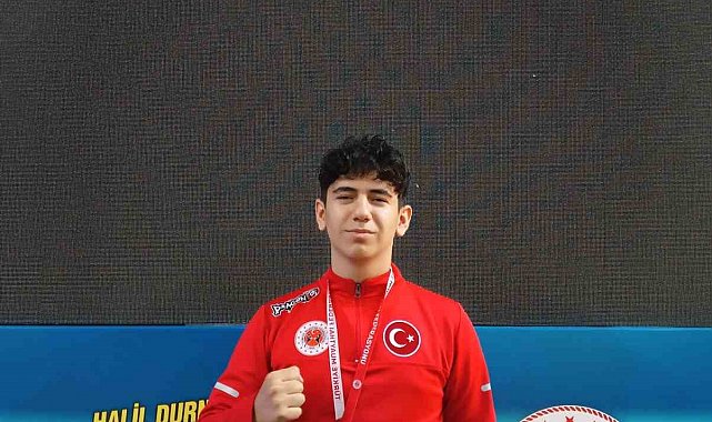 Denizlili sporcu Muay Thai'de Türkiye şampiyonu oldu