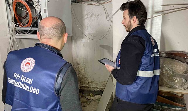 Deprem sonrasında İstanbul'da hasar tespit çalışmaları devam ediyor