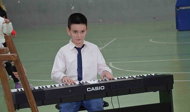 Didim'de otizmli bireyler renkli anlar yaşadı