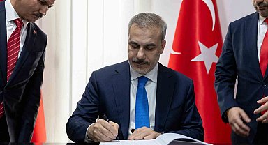 Dışişleri Bakanı Fidan, Oran Başkonsolosluğu açılış törenine katıldı