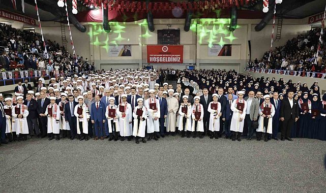 Diyanet İşleri Başkanı Erbaş'ın katılımıyla 475 gence icazet belgesi verildi