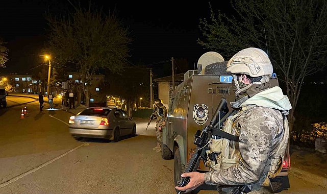 Diyarbakır'da 300 polisle 'narko hançer' uygulaması: 9 şüpheli hakkında işlem yapıldı