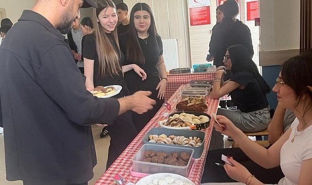 Diyarbakır'da lise öğrencilerinden Gazze'deki çocuklara yardım eli