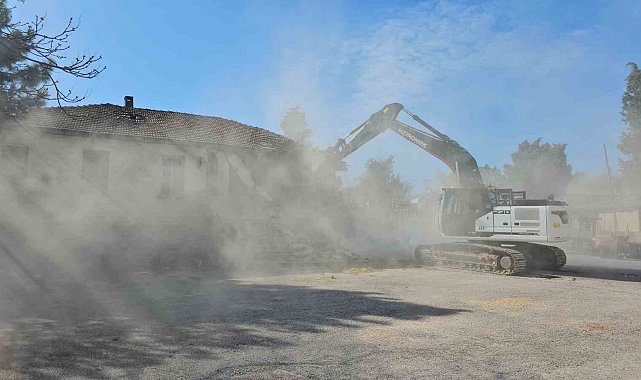 Doğanpınar İlkokulu tarihe karışıyor