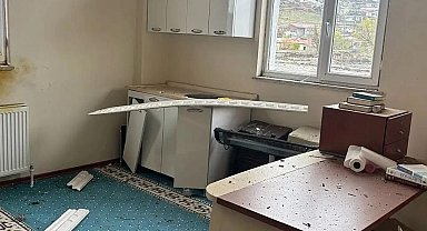 Doğubayazıt'ta bir camiye yıldırım düştü