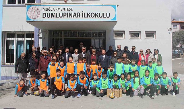 Dumlupınar İlkokulu'nda 12. Geleneksel Çocuk Oyunları başladı