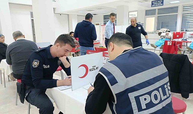 Edirne polisinden kan bağışına destek
