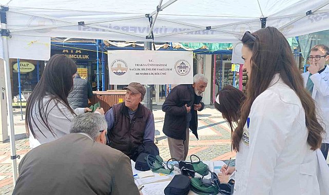 Edirne'de üniversite öğrencilerinden kanser farkındalık etkinliği