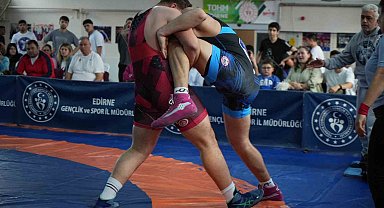 Edirneli pehlivanlardan ABD'li sporculara güreş dersi: 10 müsabakanın 9'unda galip geldiler