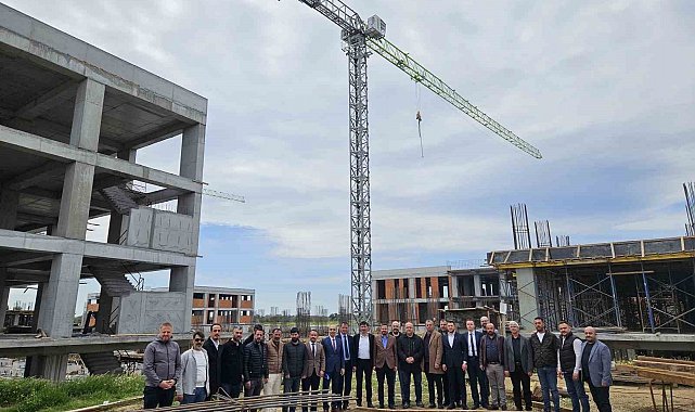 Edremit ve Havran'da sağlık yatırımları hız kazandı