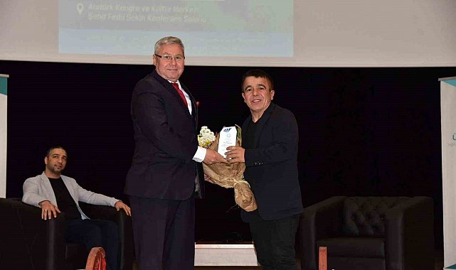 Efsane halterci Halil Mutlu, genç sporcularla buluştu