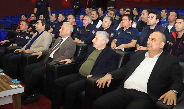 Elazığ itfaiyesi eğitimlerini sürdürüyor