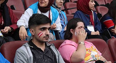 Elazığ'da 'Maça gidiyoruz' projesi yürekleri ısıttı