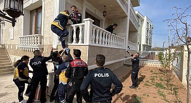 Emekli astsubay önce karısını, sonra kendini vurdu