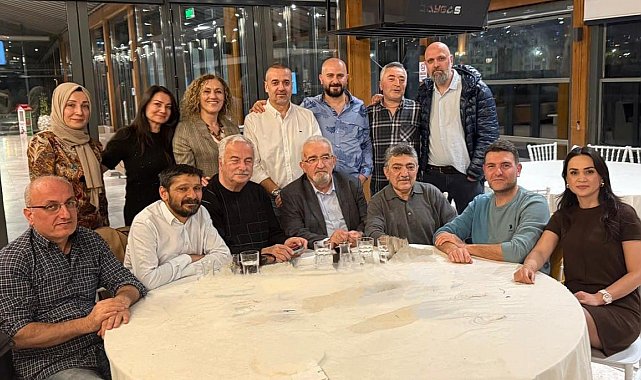 Emekliliğe ayrılan 45 yıllık hekime veda yemeği