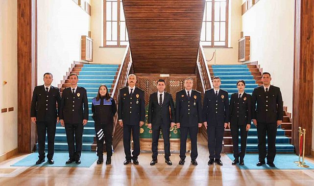 Emniyet mensuplarını makamında ağırladı