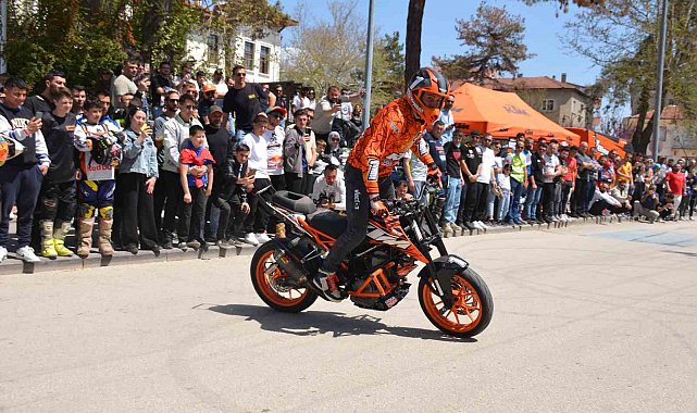 Enduro & ATV Türkiye Şampiyonası, Türkiye akrobasi şampiyonu Birkan Polat'ın muhteşem gösterisiyle başladı