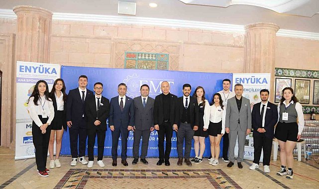 Endüstride Yükselen Kariyer Adımları Zirvesi ile öğrenciler geleceğe hazırlanıyor