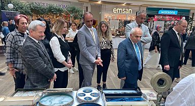 Epoksi ürünler 'Sanatın Işıltısı' ile sanatseverin beğenisine sunuldu