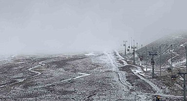 Erciyes'te kar yağışı etkili oldu