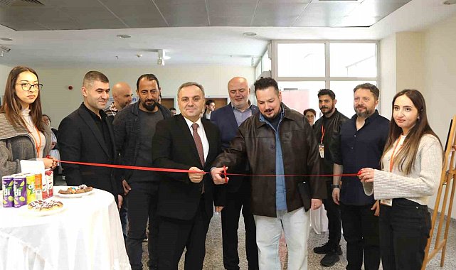 ERÜ'de 'Amfilerden Setlere Yönetmenlik' paneli düzenlendi