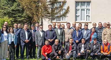 Erzincan'da "Değer Erzincan Spor Kulüpleri" toplantısı yapıldı