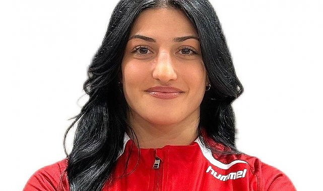 Erzincanlı milli güreşçi Kamaloğlu gümüş madalya kazandı