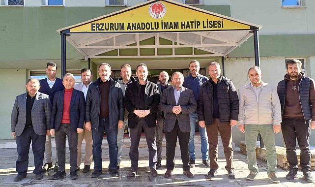 Erzurum'da gençler umre için yarıştı