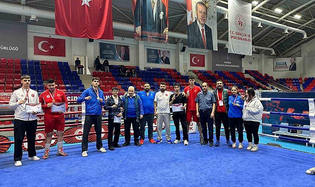 Erzurumlu sporcular ringte fırtına gibi esti