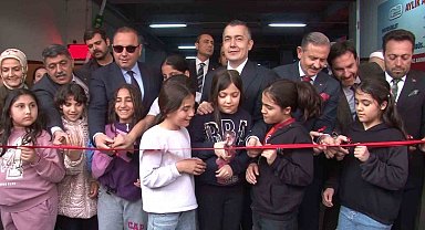 Esenyurt'ta uzun süredir atıl haldeki otopark tamamlanarak hizmete açıldı