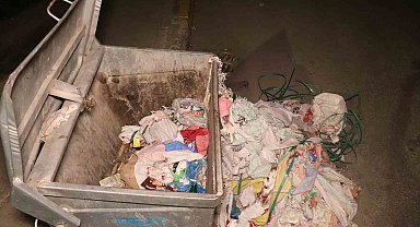 Eski sevgilisinden hamile kaldığı bebeğini evde doğurup çöpe atmış