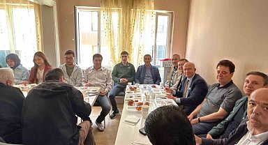 Eskişehir'de okuyan Türk Dünyası öğrenci temsilcileri kahvaltıda bir araya geldi