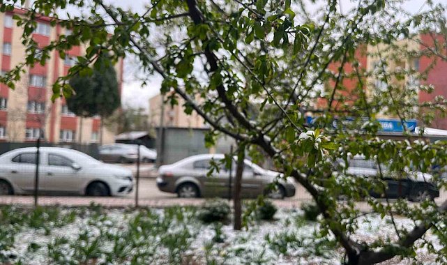 Eskişehir'in yüksek kesimleri karla kaplandı