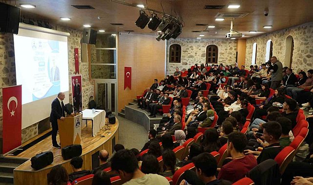 ESO Başkanı Celalettin Kesikbaş, gençelere kariyer mesajı verdi