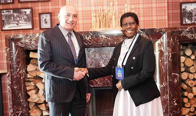 ETSO Başkanı Özakalın, Güney Afrika Cumhuriyeti Büyükelçisi Dipuo Letsatsi Duba ile bir araya geldi