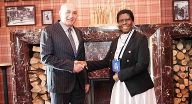 ETSO Başkanı Özakalın, Güney Afrika Cumhuriyeti Büyükelçisi Dipuo Letsatsi Duba ile bir araya geldi