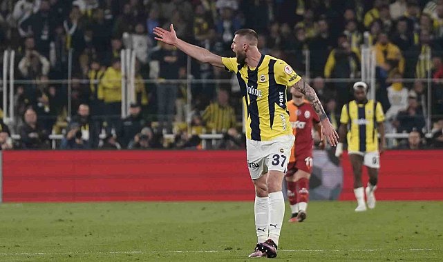 Fenerbahçe, bu sezonki 4. derbisini de kazanamadı