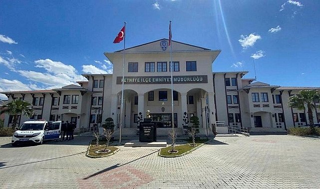 Fethiye merkezli göçmen kaçakçılığı operasyonu: 12 şüpheli tutuklandı