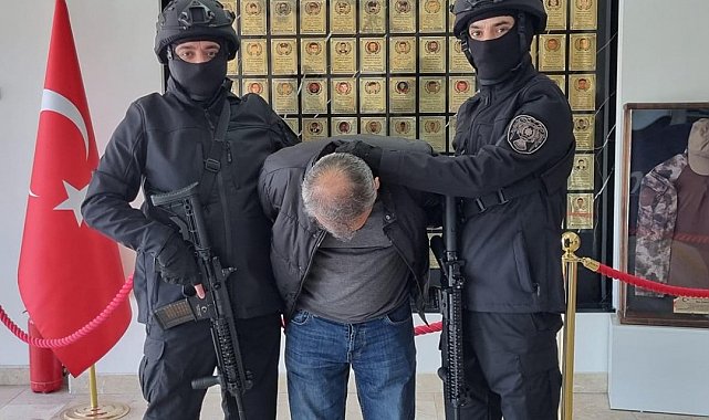 FETÖ üyesi ihraç öğretim üyesi yakalandı