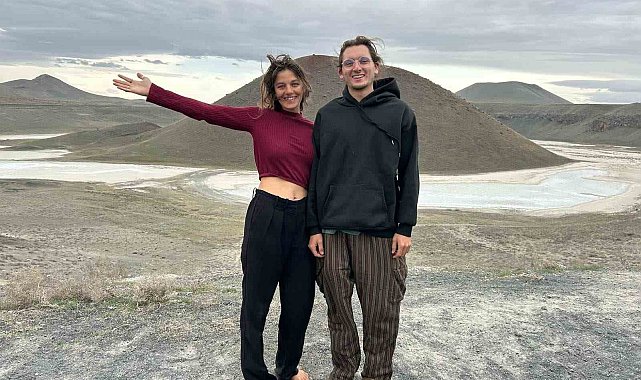 Fransız arkadaşlar Meke Gölünde mola verdi