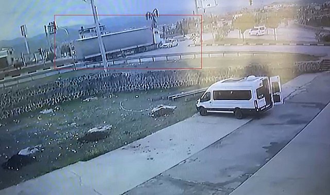 Gaziantep'te tır ile çarpışan otomobildeki anne-oğul hayatını kaybetti: Feci kaza kamerada