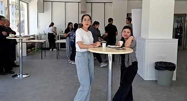 Gedik Ahmet Paşa Kütüphanesi'nde gençlere sıcak ikramlı destek